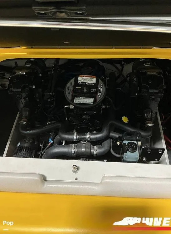 Slide: The Image of Crownline Boats 195 SS 2013 - 16255763