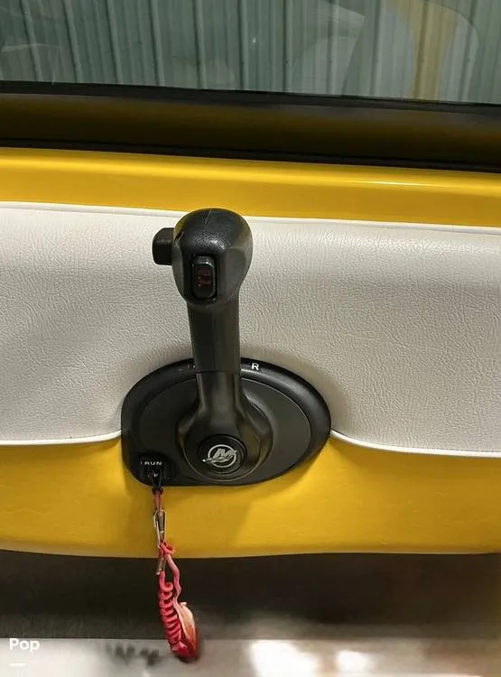 Slide: The Image of Crownline Boats 195 SS 2013 - 16255766