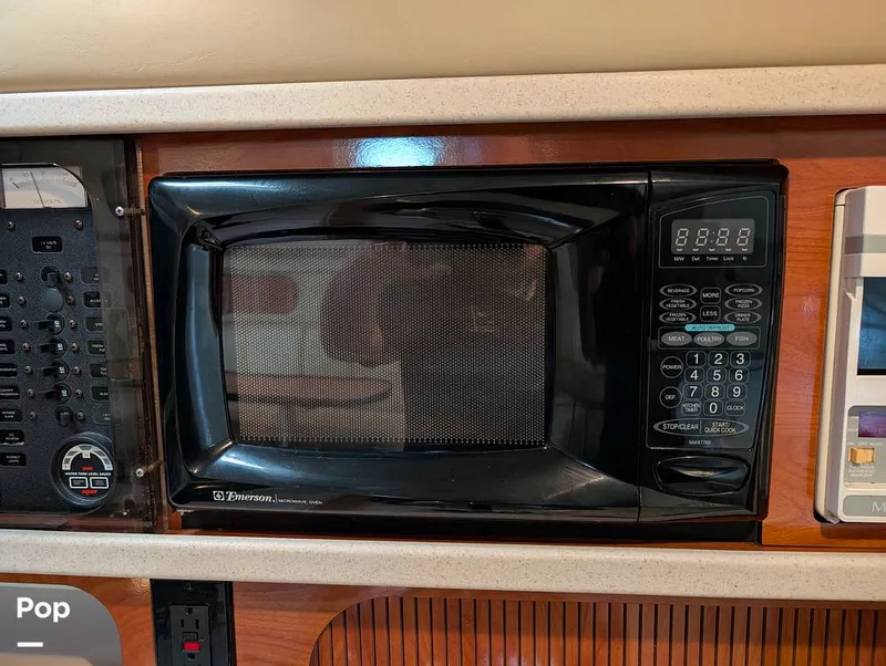 Slide: The Image of Rinker 342 Fiesta Vee 2003 - 16275702