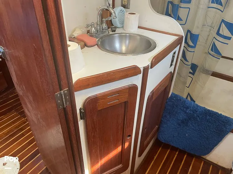 Slide: The Image of Aft Bathroom - 16296301