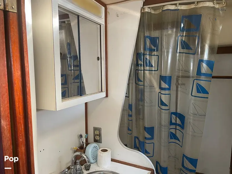 Slide: The Image of Aft Bathroom - 16296302