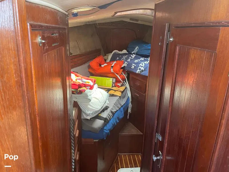 Slide: The Image of Forward Bedroom - 16296325