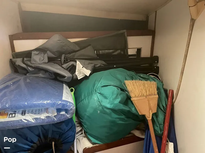 Slide: The Image of Forward Bathroom/using For Storage - 16296339