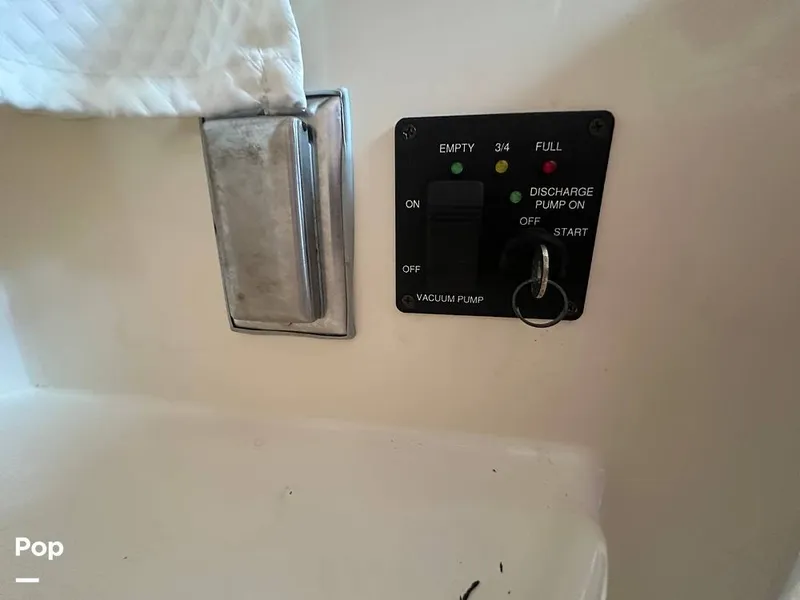 Slide: The Image of Boston Whaler 345 Conquest Open 2011 - 16271030