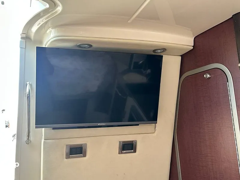 Slide: The Image of Boston Whaler 345 Conquest Open 2011 - 16271048