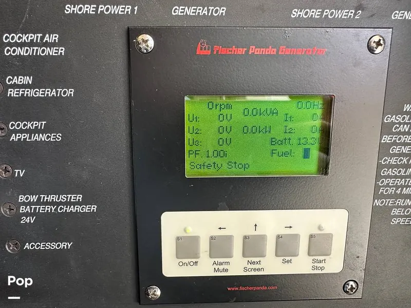 Slide: The Image of Boston Whaler 345 Conquest Open 2011 - 16271054