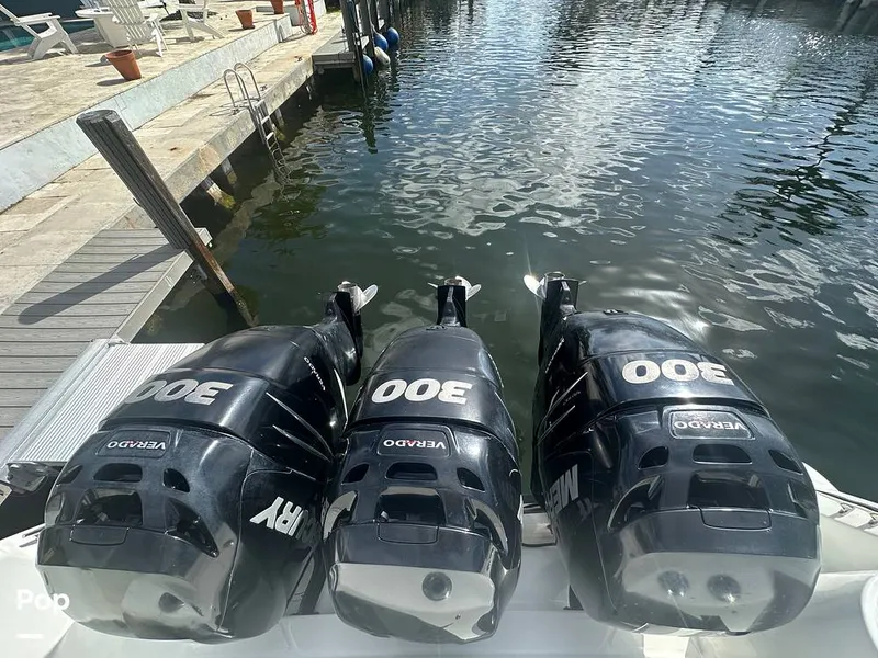 Slide: The Image of Boston Whaler 345 Conquest Open 2011 - 16260705