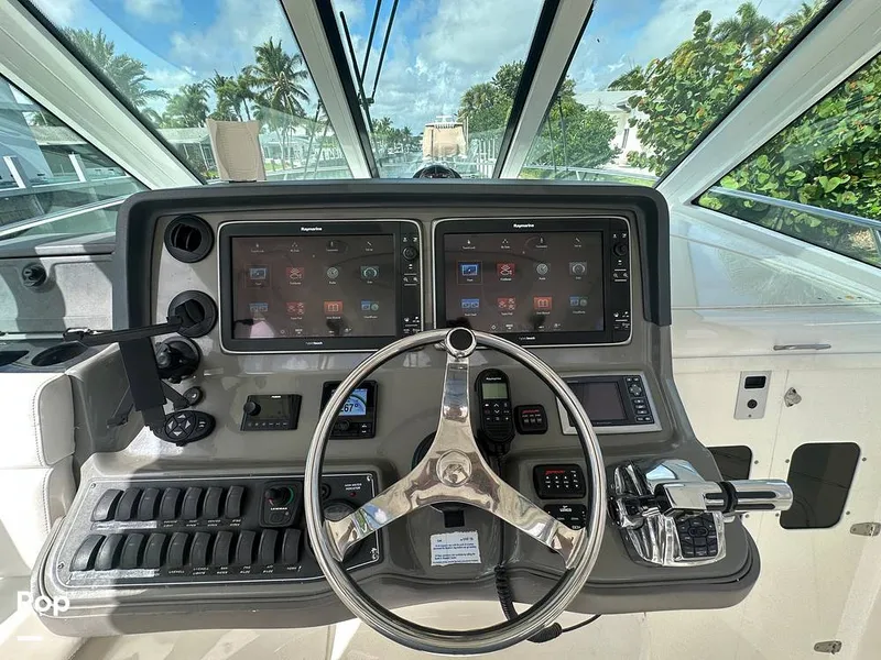 Slide: The Image of Boston Whaler 345 Conquest Open 2011 - 16270996