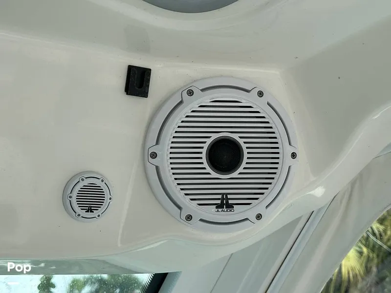 Slide: The Image of Boston Whaler 345 Conquest Open 2011 - 16271001