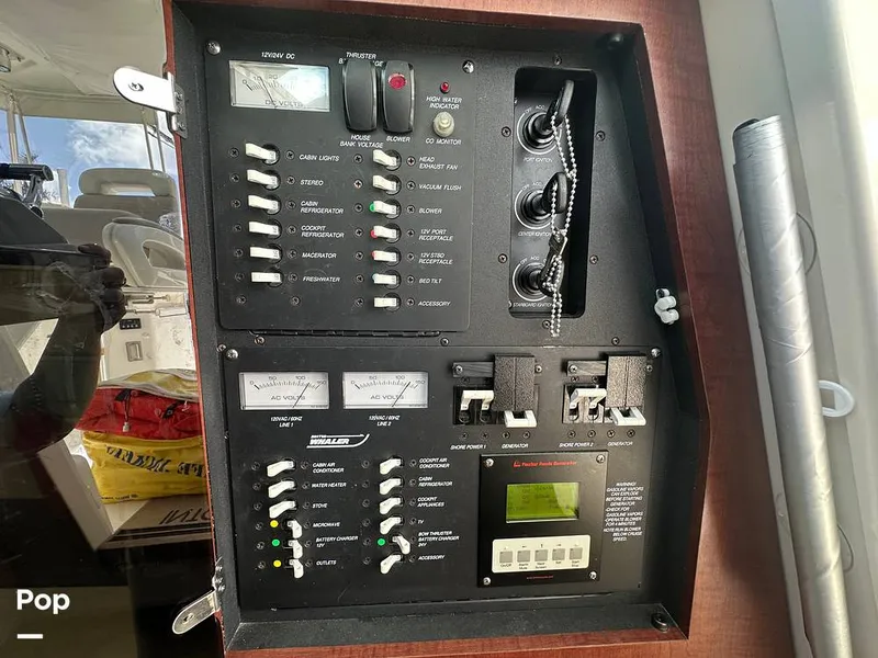 Slide: The Image of Boston Whaler 345 Conquest Open 2011 - 16271012