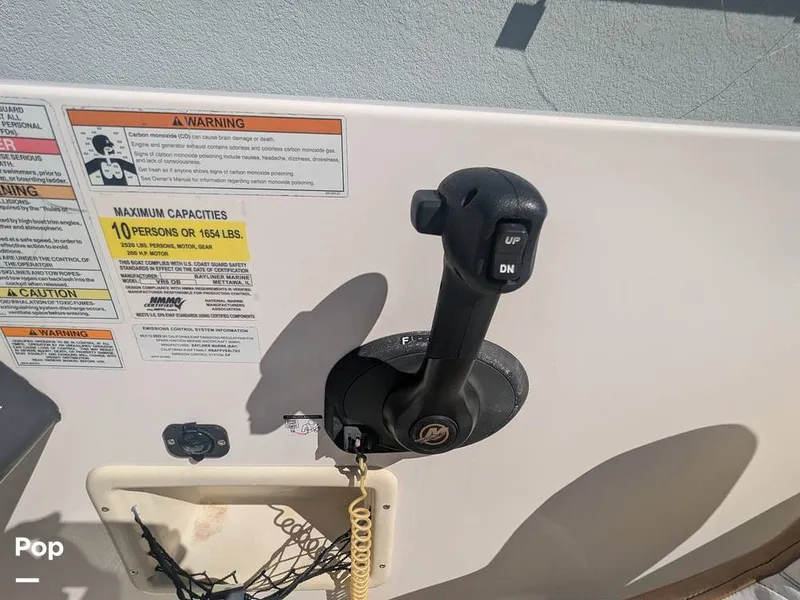 Slide: The Image of Bayliner VR6 2022 - 16255401