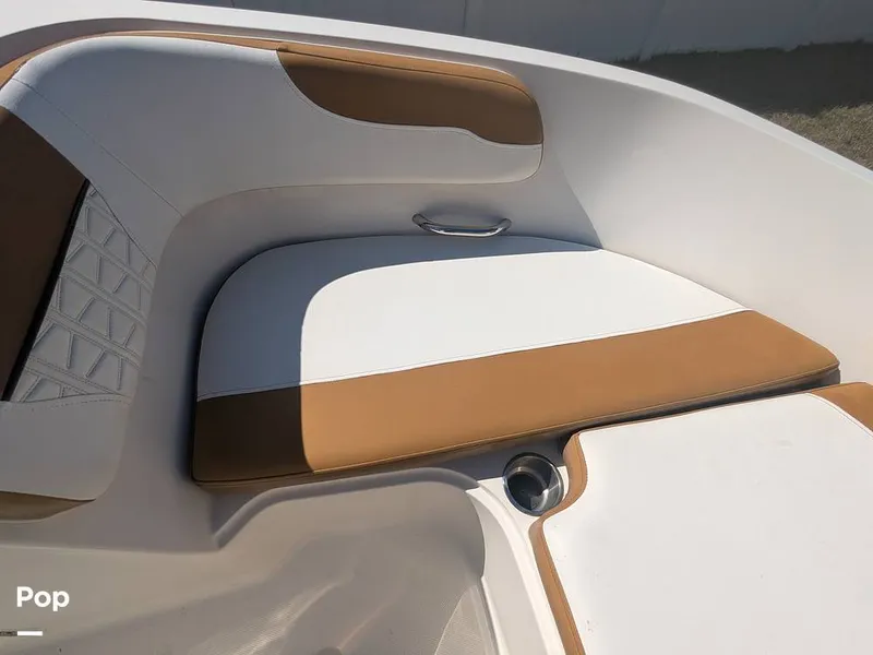 Slide: The Image of Bayliner VR6 2022 - 16255408