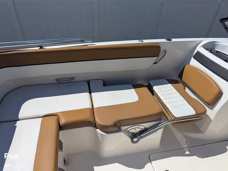 Slide: The Image of Bayliner VR6 2022 - 16255422