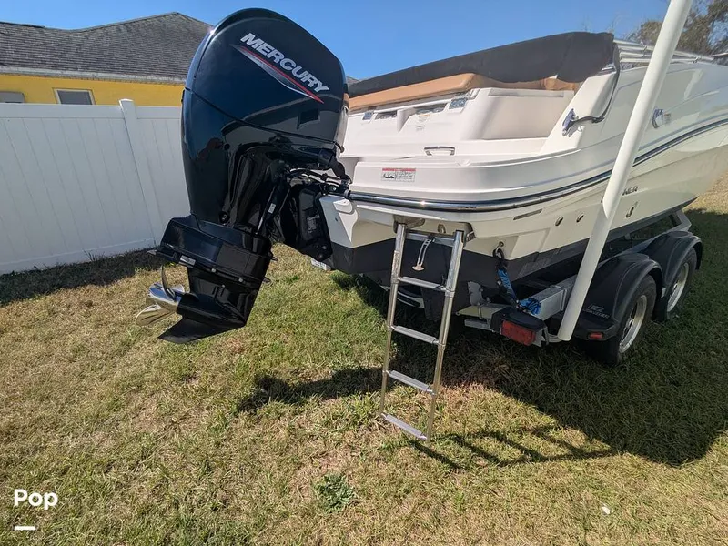 Slide: The Image of Bayliner VR6 2022 - 16255429