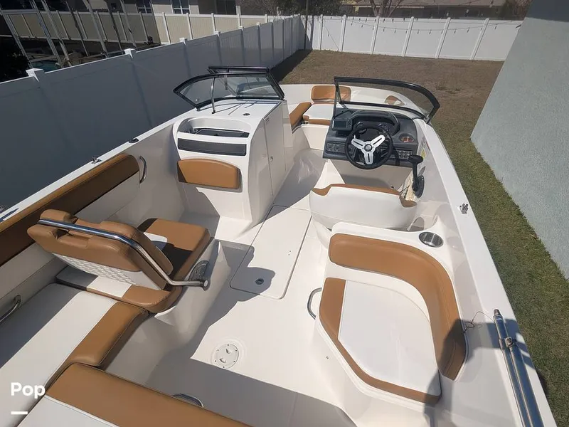 Slide: The Image of Bayliner VR6 2022 - 16255393