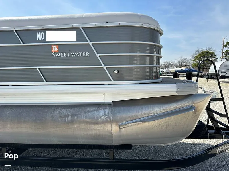 Slide: The Image of Godfrey Sweetwater 2186C 2023 - 16303675