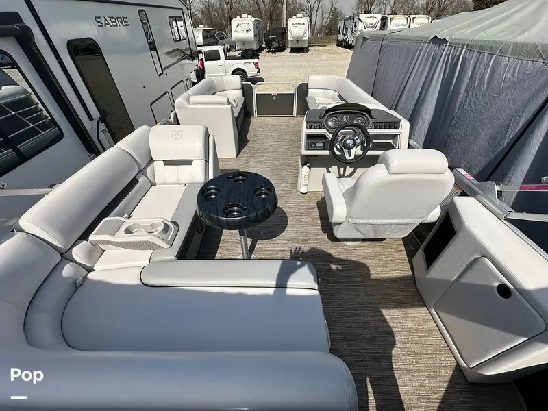 Slide: The Image of Godfrey Sweetwater 2186C 2023 - 16303569