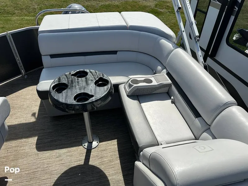 Slide: The Image of Godfrey Sweetwater 2186C 2023 - 16303579