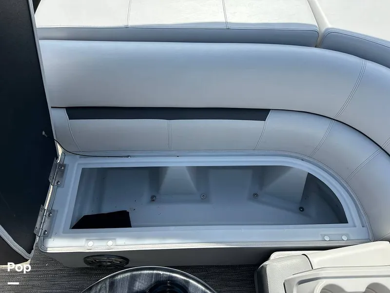 Slide: The Image of Godfrey Sweetwater 2186C 2023 - 16303581