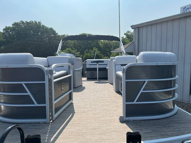 Slide: The Image of Godfrey Sweetwater 2186C 2023 - 16247397