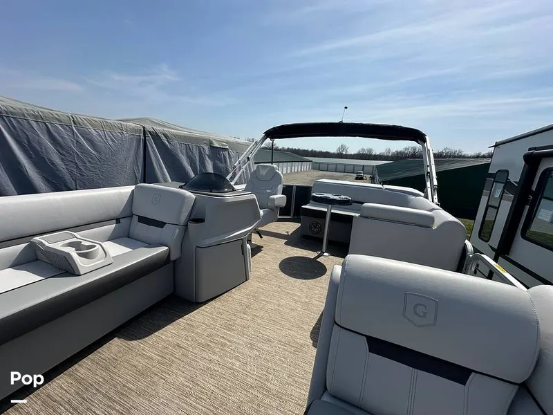 Slide: The Image of Godfrey Sweetwater 2186C 2023 - 16303591