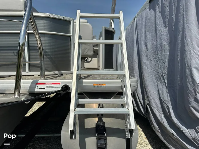 Slide: The Image of Godfrey Sweetwater 2186C 2023 - 16303601