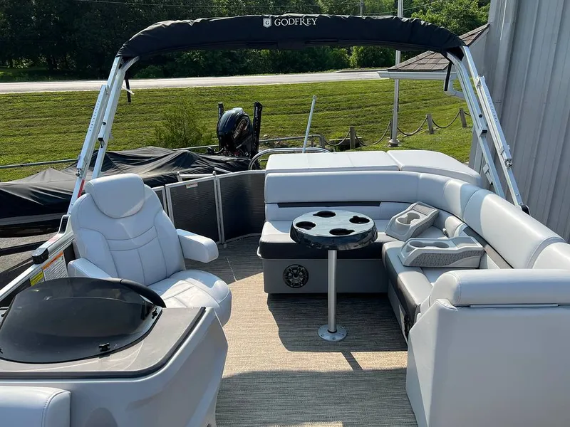 Slide: The Image of Godfrey Sweetwater 2186C 2023 - 16247400