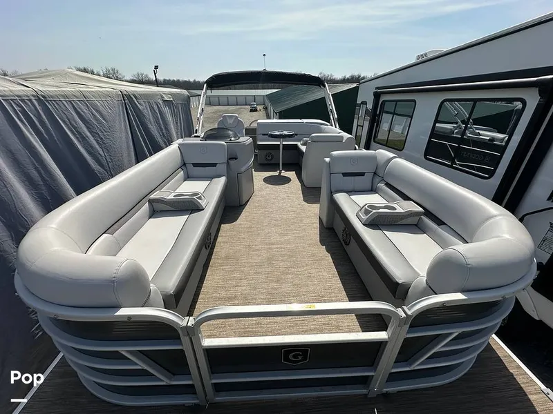 Slide: The Image of Godfrey Sweetwater 2186C 2023 - 16303608