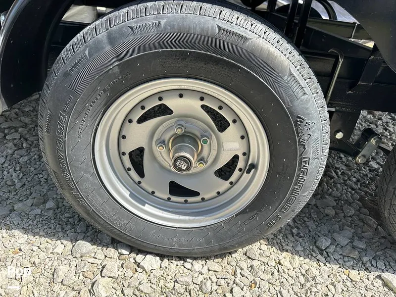 Slide: The Image of Godfrey Sweetwater 2186C 2023 - 16303651