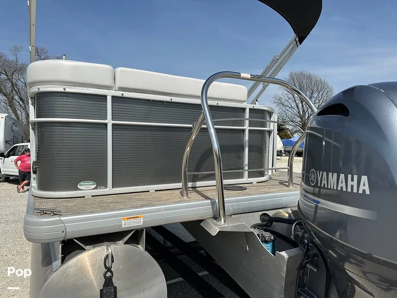 Slide: The Image of Godfrey Sweetwater 2186C 2023 - 16303667