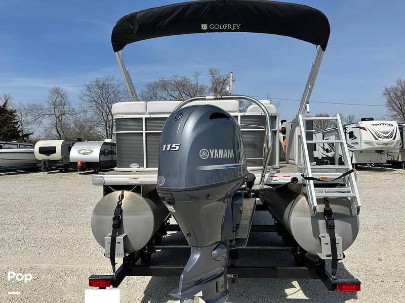 Slide: The Image of Godfrey Sweetwater 2186C 2023 - 16303671