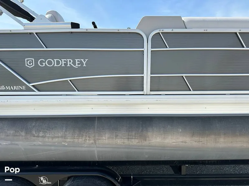 Slide: The Image of Godfrey Sweetwater 2186C 2023 - 16303673