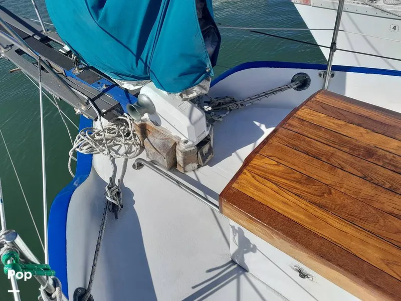 Slide: The Image of Westsail 32 1974 - 16257410