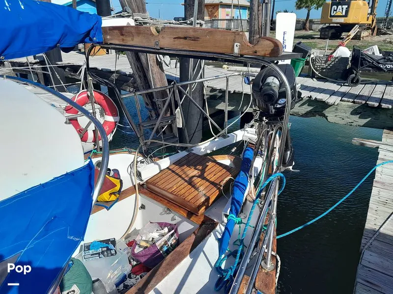 Slide: The Image of Westsail 32 1974 - 16257416