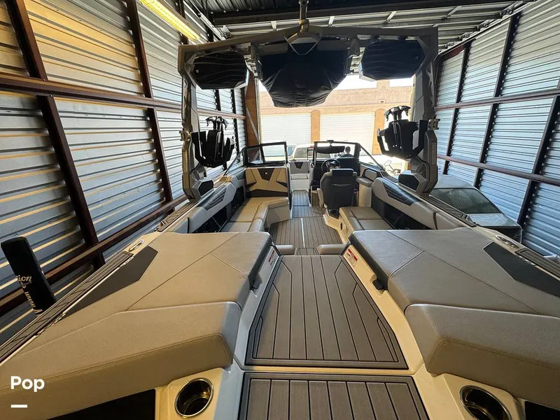 Slide: The Image of Correct Craft Super Air Nautique S23 2024 - 16533129