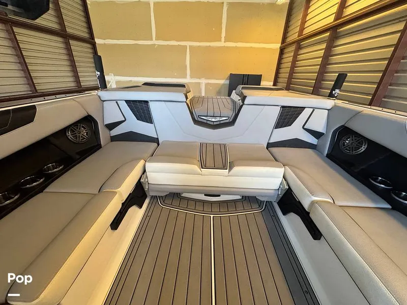 Slide: The Image of Correct Craft Super Air Nautique S23 2024 - 16533135