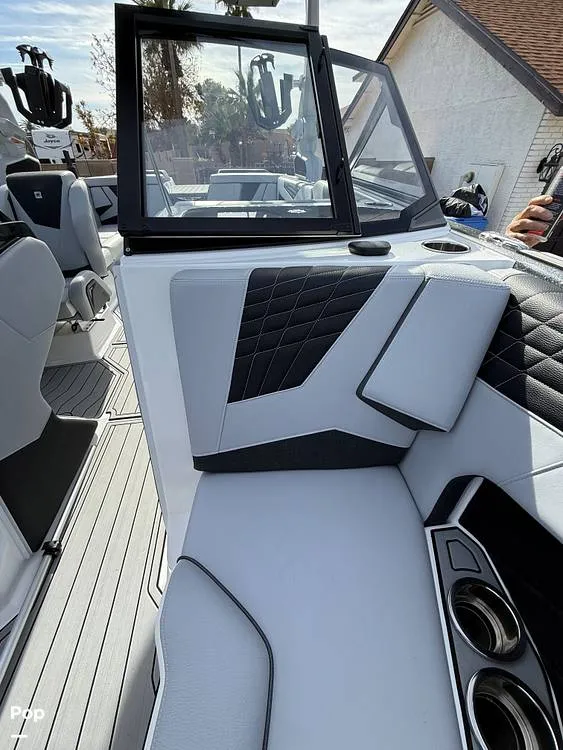 Slide: The Image of Correct Craft Super Air Nautique S23 2024 - 16489603