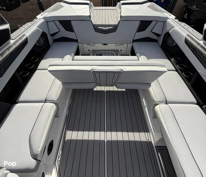 Slide: The Image of Correct Craft Super Air Nautique S23 2024 - 16489607