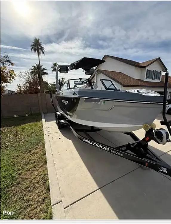 Slide: The Image of Correct Craft Super Air Nautique S23 2024 - 16489918