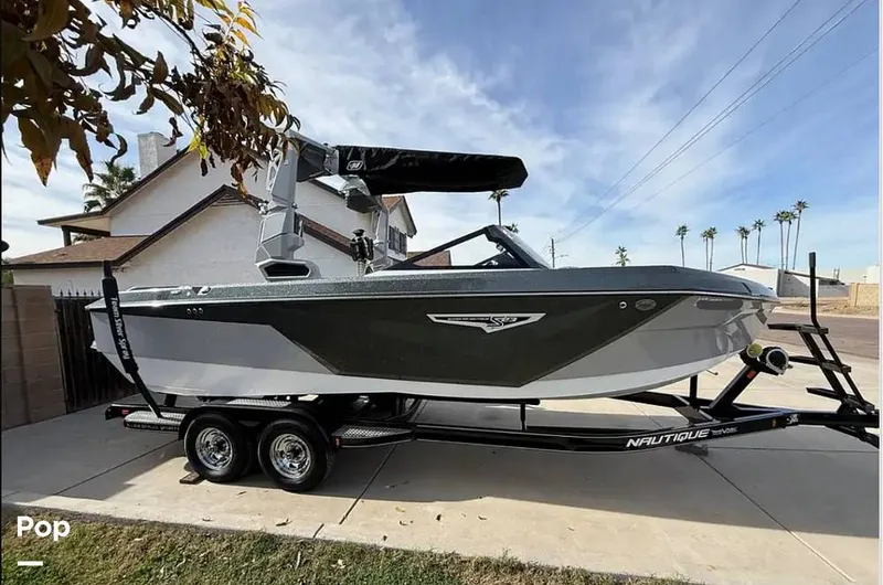 Slide: The Image of Correct Craft Super Air Nautique S23 2024 - 16489919