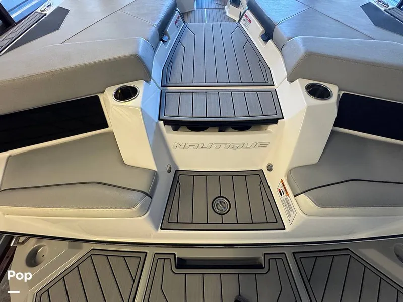 Slide: The Image of Correct Craft Super Air Nautique S23 2024 - 16533128