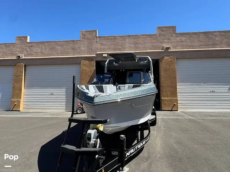 Slide: The Image of Correct Craft Super Air Nautique S23 2024 - 16534444