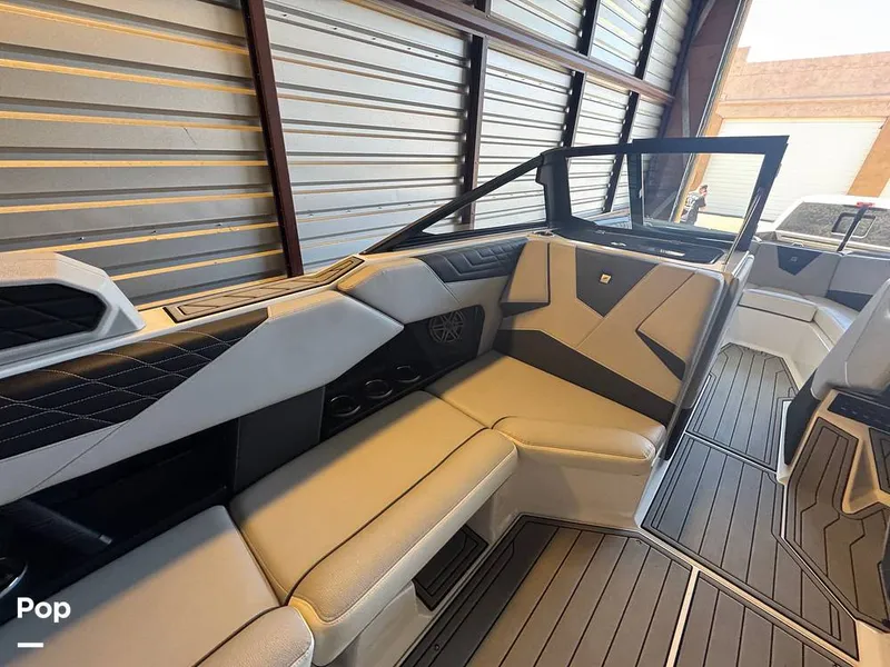 Slide: The Image of Correct Craft Super Air Nautique S23 2024 - 16533148