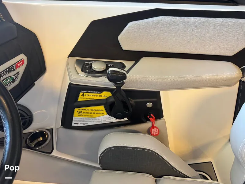 Slide: The Image of Correct Craft Super Air Nautique S23 2024 - 16533121