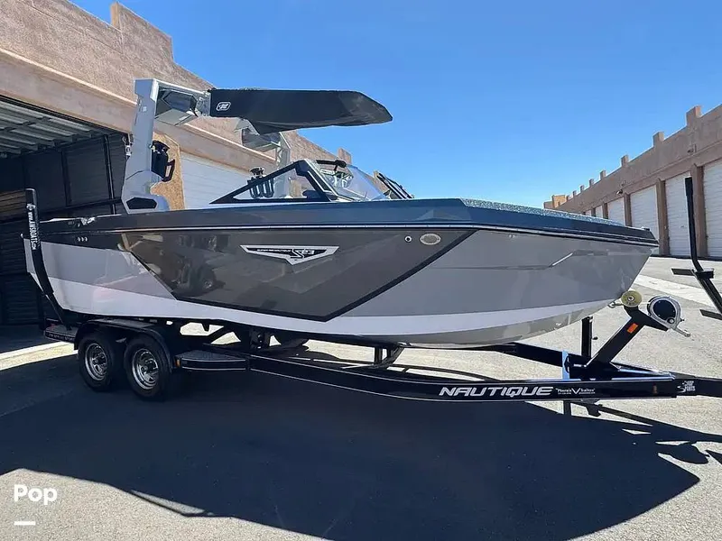 Slide: The Image of Correct Craft Super Air Nautique S23 2024 - 16534440
