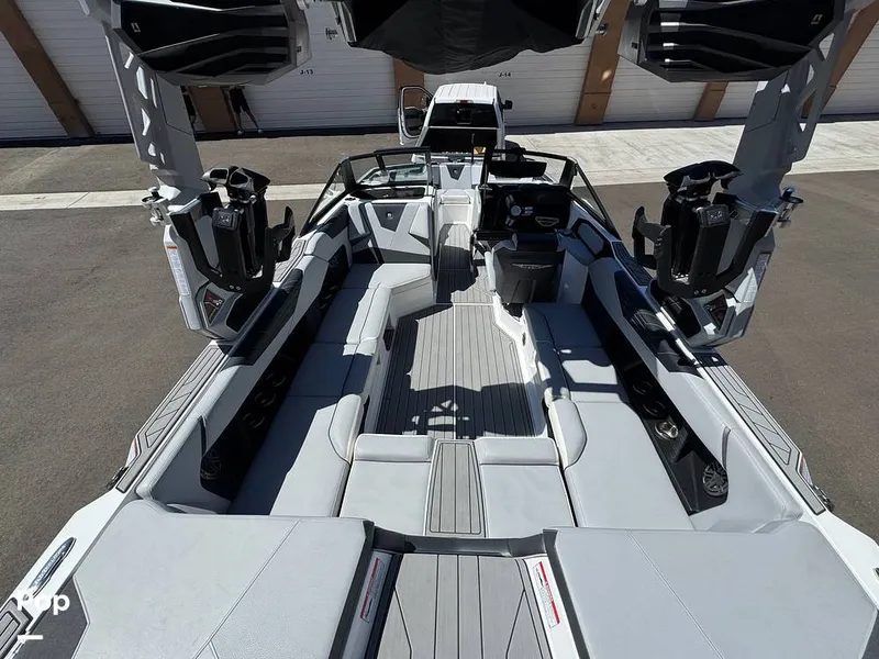 Slide: The Image of Correct Craft Super Air Nautique S23 2024 - 16531335