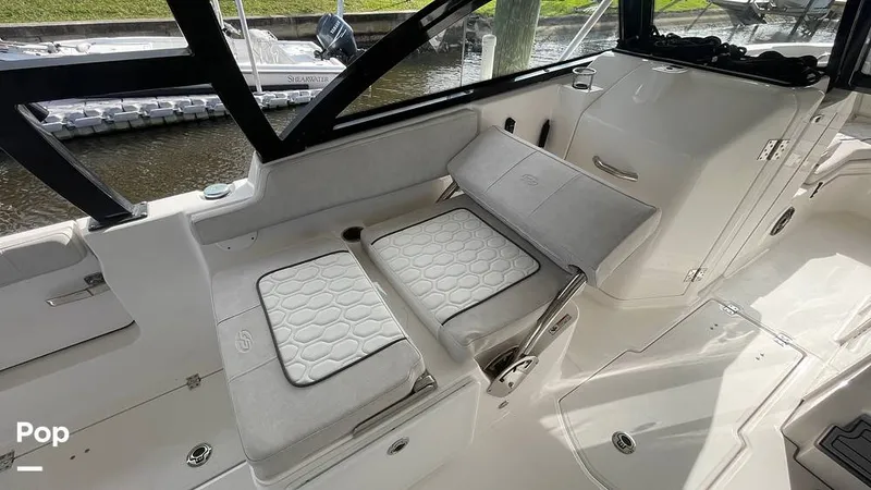 Slide: The Image of Multi Position Passenger Seat - 16292626