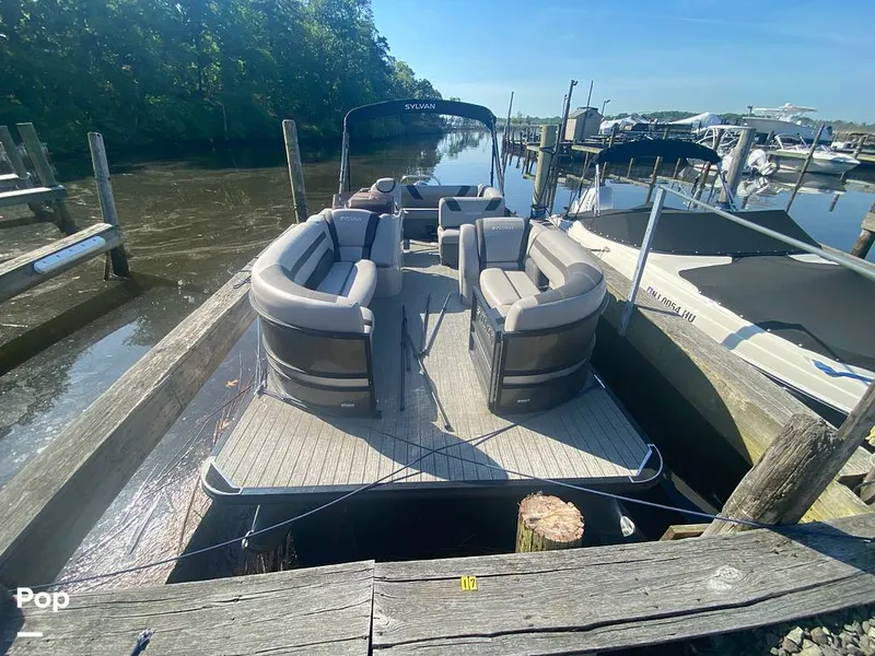 Slide: The Image of Peace of mind: Ask for a complimentary BoatHistoryReport report ($39.99 value) - I1