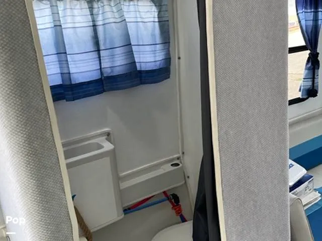 Slide: The Image of Adventure Craft AC2800 2000 - 16249577