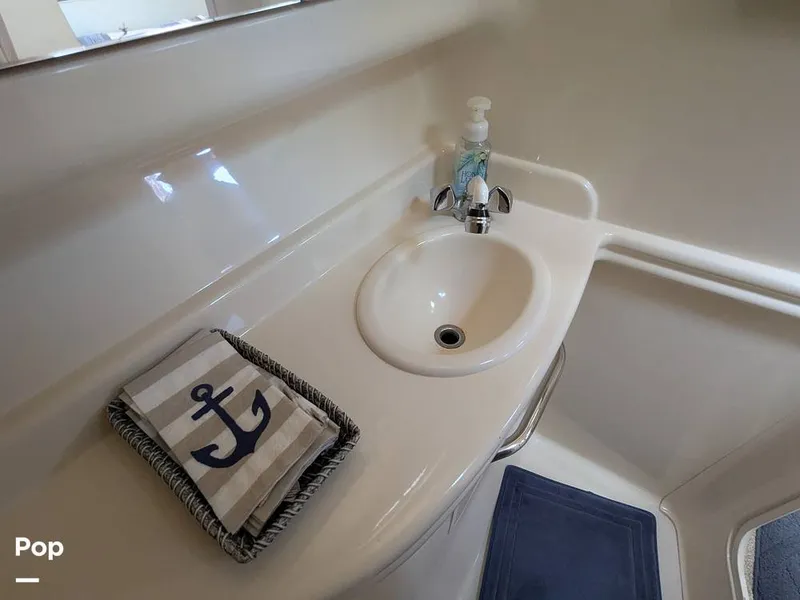 Slide: The Image of Sea Ray 320 Sundancer 2005 - 16269265